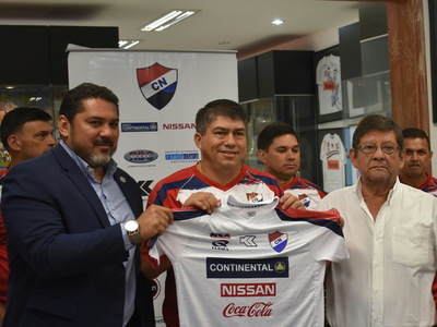 Roberto Torres asumió en Nacional