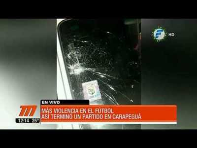 A los golpes terminó un partido de fútbol en Carapegua
