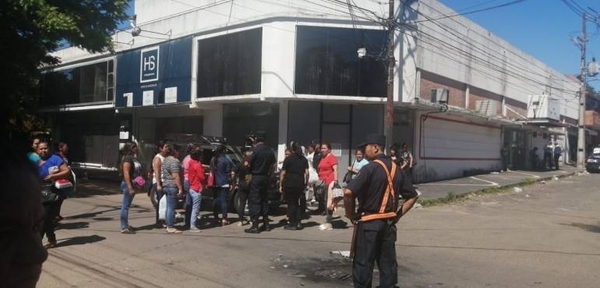 HOY / Empresa 'socia' de Fiscalía y Poder Judicial no paga a sus trabajadores, denuncian