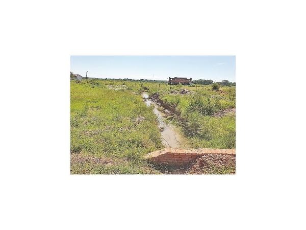 Denuncian que Fiscalía dilata casos de obras abandonadas
