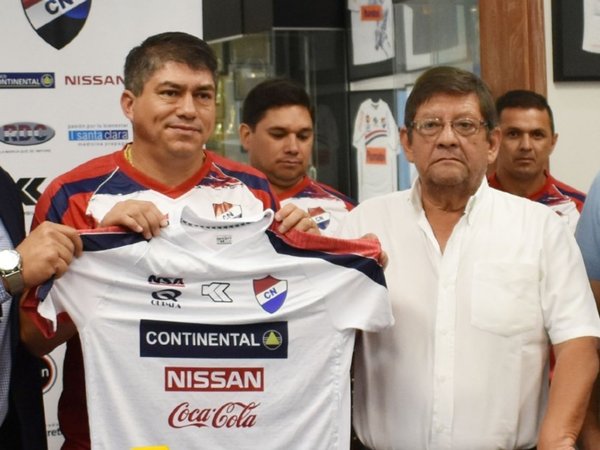 El Albo presentó a Torres y a Beltrán