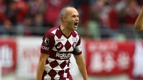 HOY / Estudiantes de La Plata inicia "conversaciones" para fichar a Iniesta