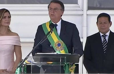 Bolsonaro concedió un indulto navideño a policías y militares
