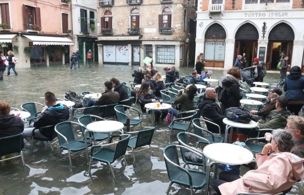 Venecia, bajo agua en Navidad » Ñanduti