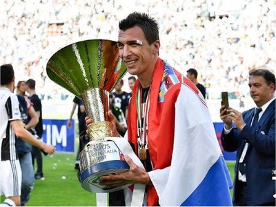 Mandzukic se va a Qatar