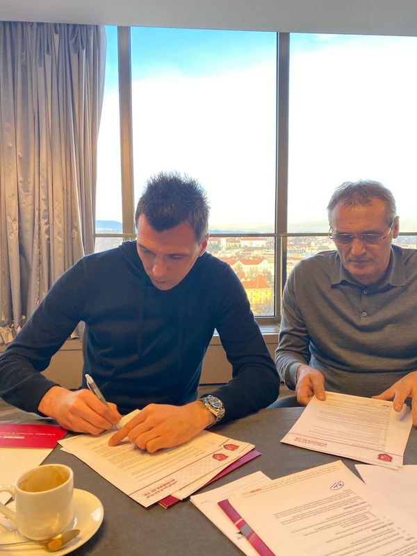 Mandzukic ficha por el Al Duhail catarí - Fútbol - ABC Color