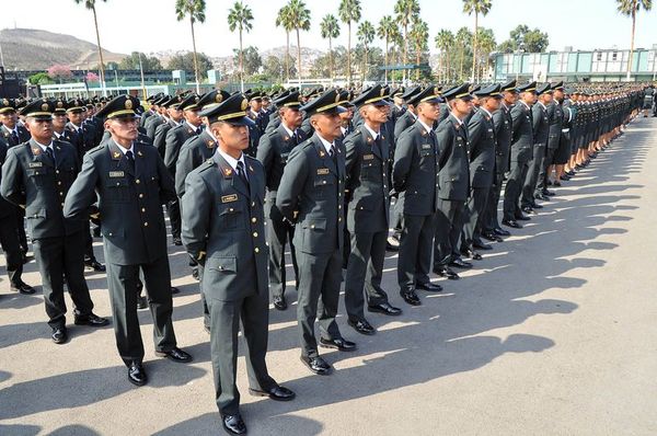 Policías que no acudieron a tiempo a feminicidio en Lima podrían ir presos - Mundo - ABC Color