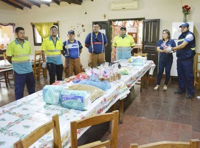 Realizan ayuda solidaria en el ancianato de Concepción - Interior - ABC Color
