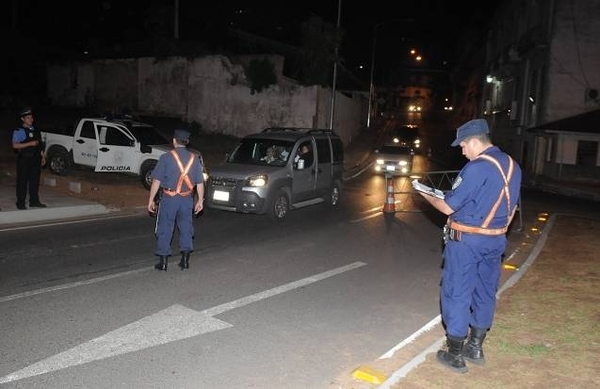 HOY / Policía salió a 'cazar': en 24 hs aprehenden a 30 personas, detienen a 17, incautan 260 motos