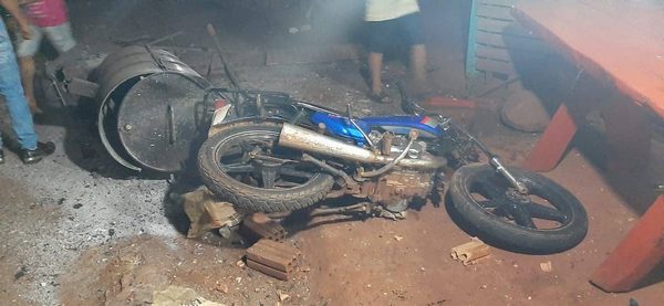 MORTAL COLISIÓN DE MOTOCICLETA CONTRA PEATÓN EN CRUCE KIMEX