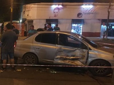 Niño muere tras salir despedido de un vehículo en Asunción