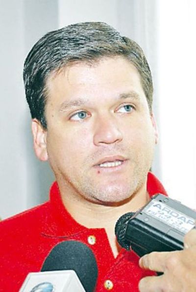 Exintendente de Yuty no se presentó a su juicio por lesión de confianza - Nacionales - ABC Color