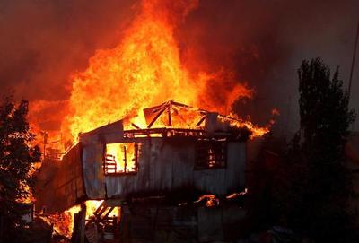 150 casas destruidas por incendio de grandes proporciones en Chile » Ñanduti