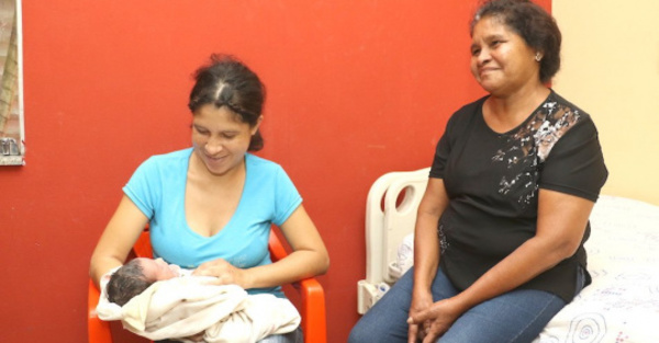 Regalo de Navidad: nació el niño Jesús en Capiatá