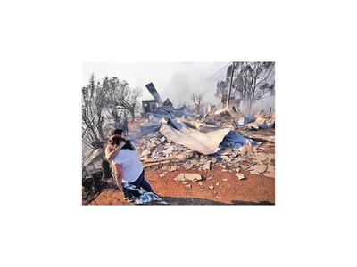 Unas 200 casas afectadas por gran incendio en Chile