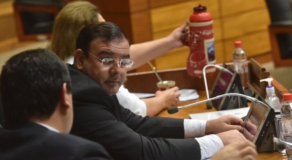 Por "problemas de salud" no se define juicio para diputado Rivas | Noticias Paraguay