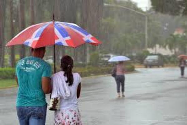 Jornada calurosa con lluvias y tormentas eléctricas