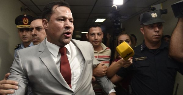 Ulises Quintana seguirá en prisión