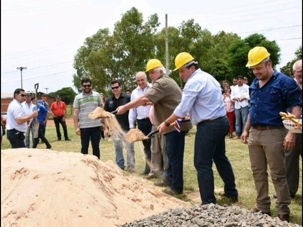 DIERON PALADA INICIAL PARA LA CONSTRUCCIÓN DE MODERNO POLIDEPORTIVO EN FRAM