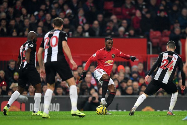 El Newcastle de Almirón cayó en su visita al Manchester