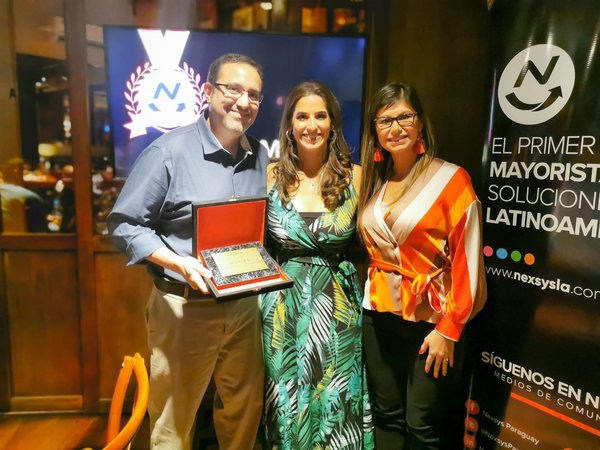 Grupo OLAM recibe premiación por ser número 1 en ventas de Microsoft Azure en Paraguay