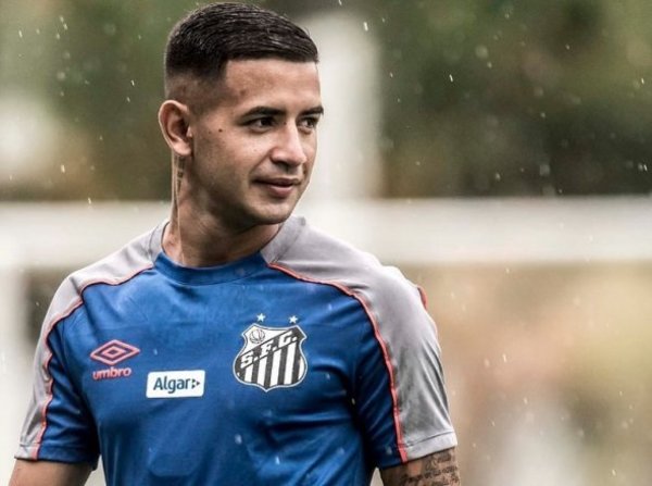 Olimpia sigue en busca de Derlis González