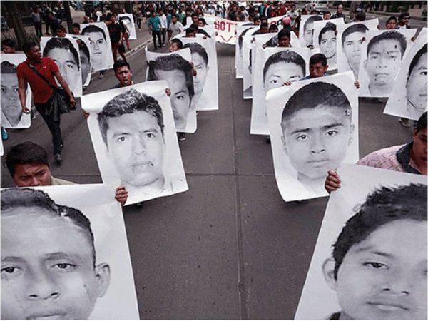 Los 43 estudiantes de Ayotzinapa habrían sido dispersados en varios puntos