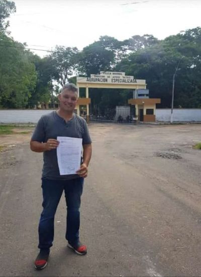 Otro uniformado liberado tras diluirse sospechas sobre vínculos con narcos - Nacionales - ABC Color