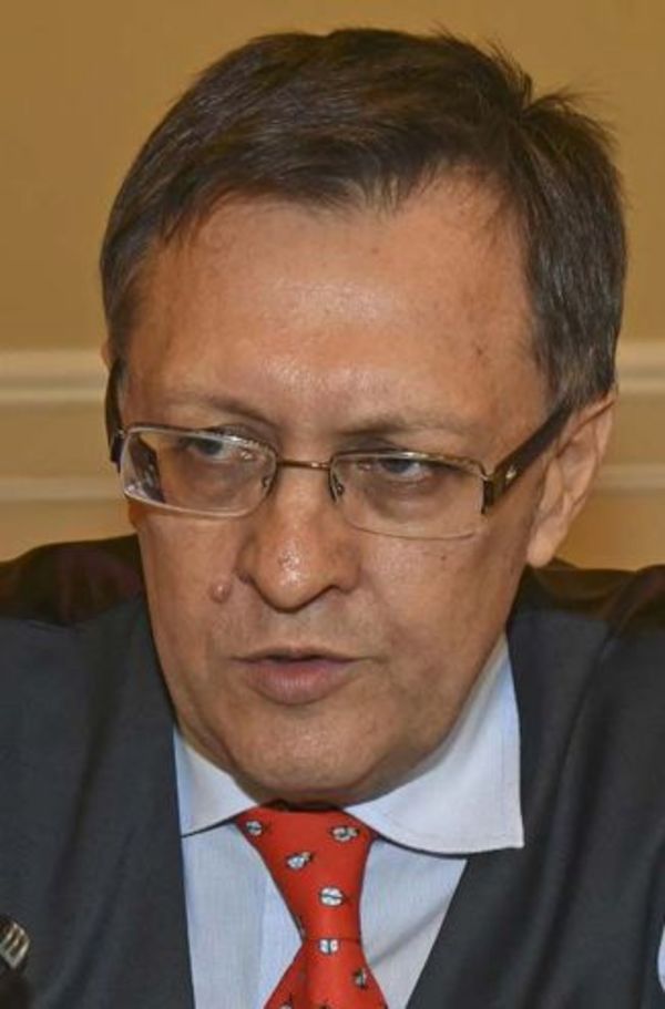 Abdo decretó varios cambios en Cancillería - Nacionales - ABC Color