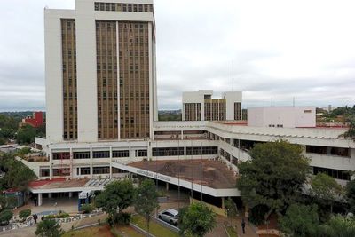 Crisis municipal en Asunción perjudicará recaudaciones