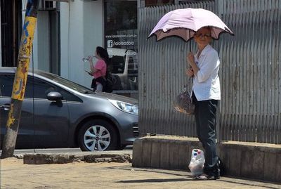 Pronostican calor intenso y posibles chaparrones para hoy - Nacionales - ABC Color
