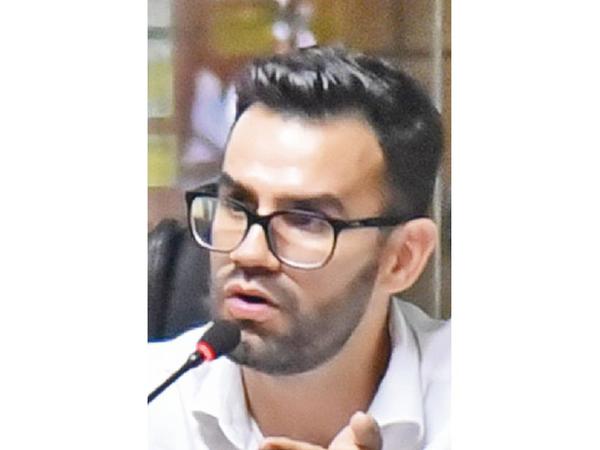 Oposición analiza alianzas y candidaturas a concejalías