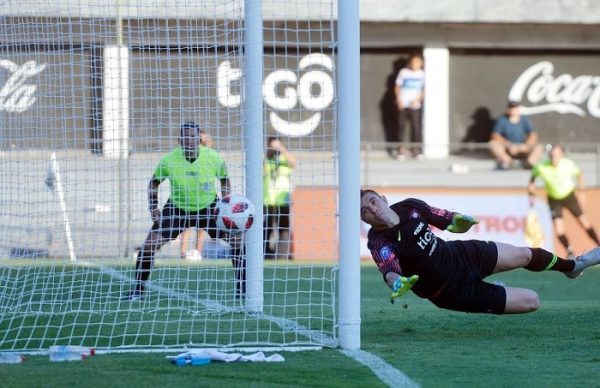 Carrizo rescinde y se va de Cerro Porteño