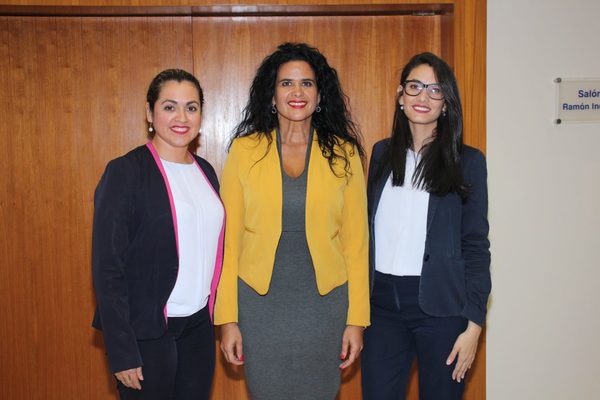 Lanzamiento del libro “100 emprendedores”