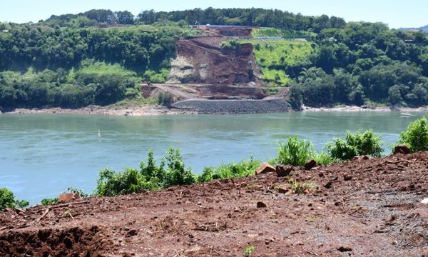 Sostenido avance registran obras del Puente de la Integración en Presidente Franco