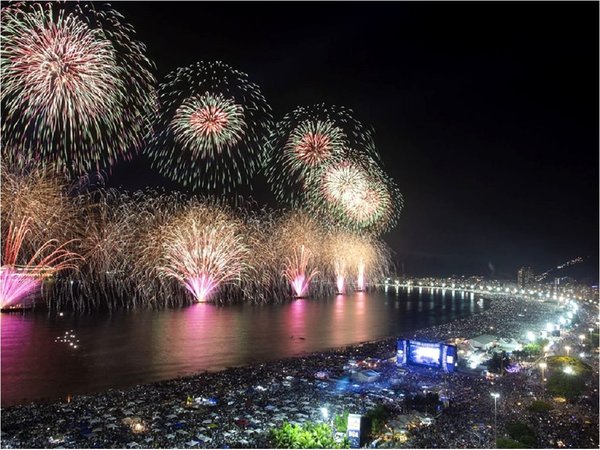 Río espera récord de 1,8 millones de turistas para su fiesta de año nuevo