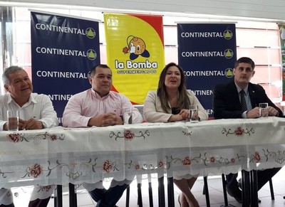 Banco Continental suscribe importante alianza con cadena de supermercados