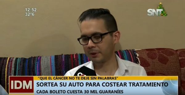 Joven sortea su automóvil para cubrir tratamiento contra el cáncer