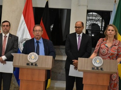 Formalizan acuerdo automotor con el Brasil