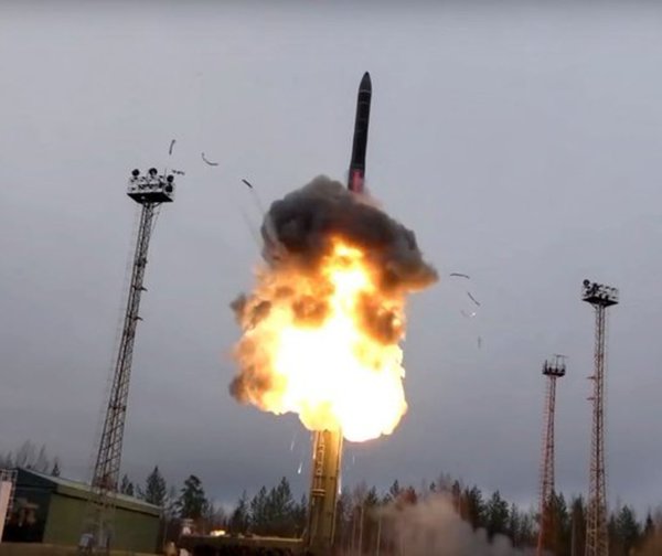 Rusia activa el primer misil hipersónico