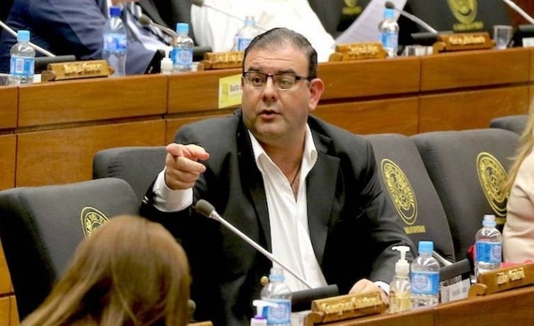 HOY / Juez declara rebelde a Rivas, el diputado que no se hizo encontrar para prueba médica