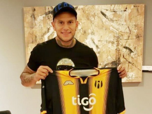 Bobadilla se puso la aurinegra