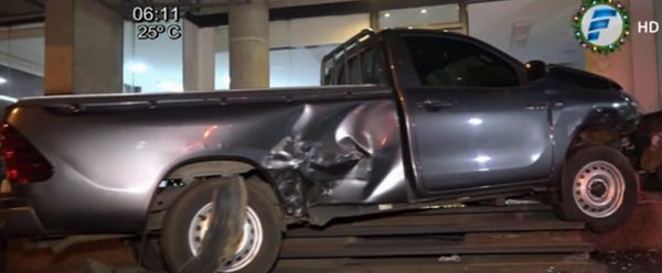 Causa accidente tras huir de barrera de PMT en Asunción | Noticias Paraguay