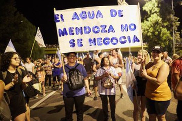 Derogarán ley sobre uso de químicos en minería de Argentina tras protestas