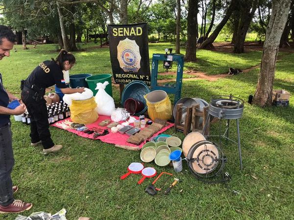 Desbaratan laboratorio de drogas en Minga Guazú