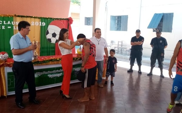 Jornada de fútbol en Unidad Penitenciaria