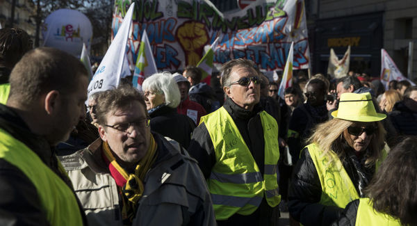 Nueva protesta de los «Chalecos amarillos» y los sindicatos en Francia | .::Agencia IP::.