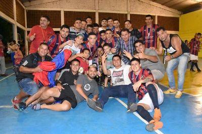 Peñarol F.B.C es tres veces el mejor - Fútbol - ABC Color