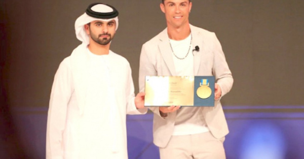 Cristiano Ronaldo reveló que jugará hasta los “40”