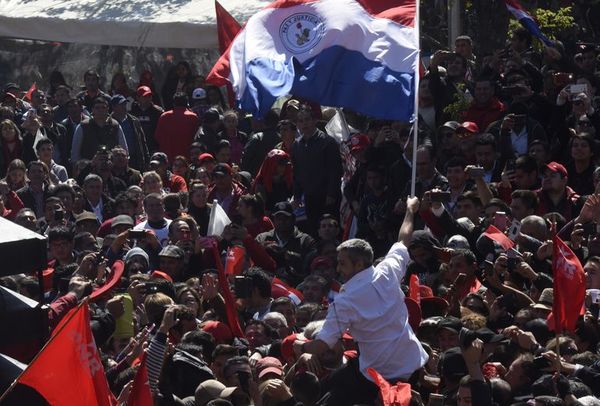 Acta entreguista casi tumba a Marito - Política - ABC Color